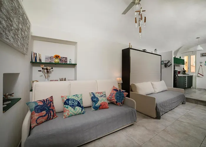 La Magnolia, Caressa De Mae * Bordighera